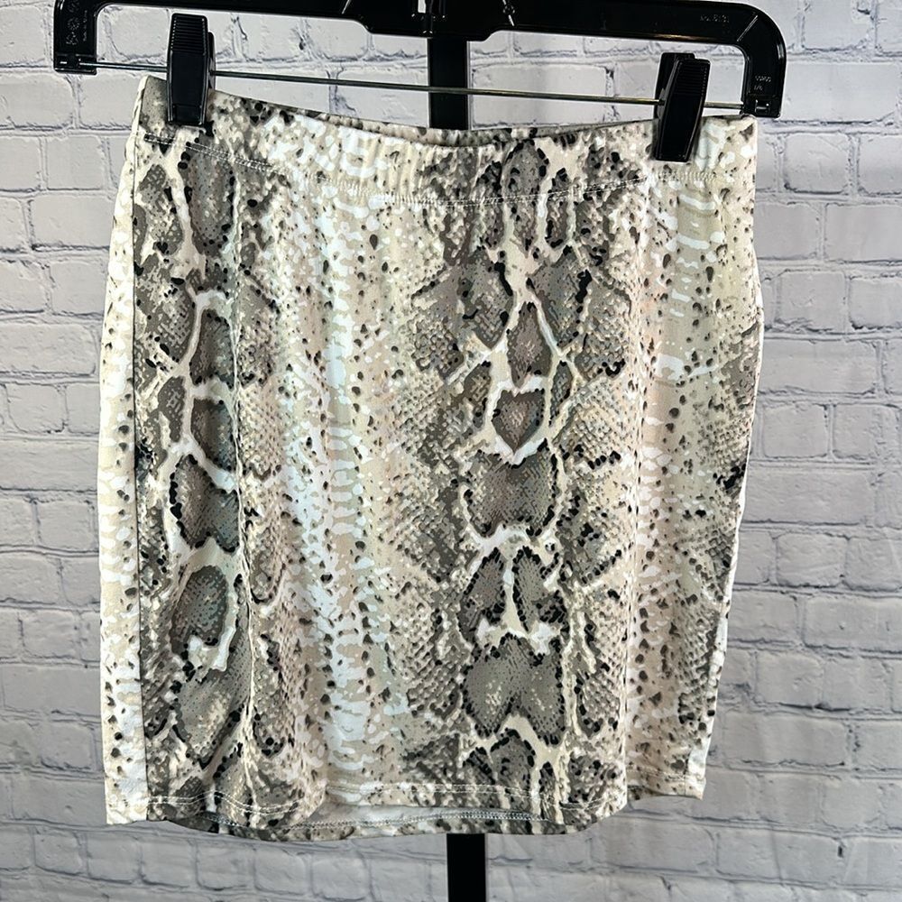 🐍 Bear Dance Snake Print Mini Skirt Size Med